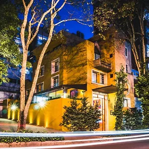 https://emaus.hotels-bogota.net