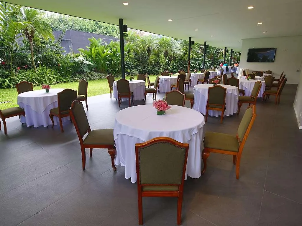 Hotel Poblado Plaza Medellin 5*,